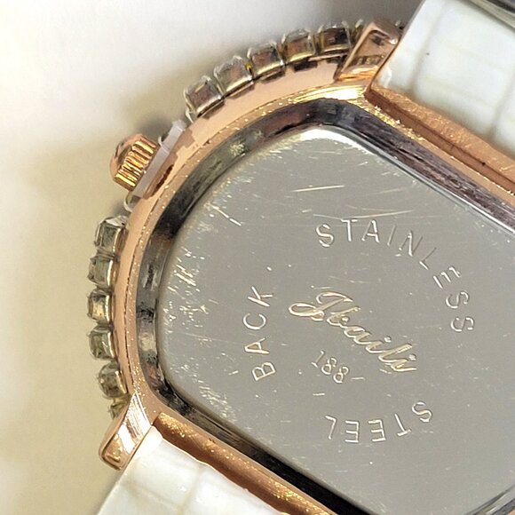 White Crystal Fashion Watch with White Band - NEW WITH TAGS - Picture 9 of 12